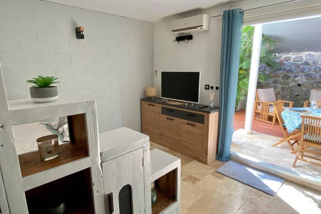 L'Instant Evasion, Studio Avec Terrasse, Piscine ! Saint-Gilles-les Bains Eksteriør billede